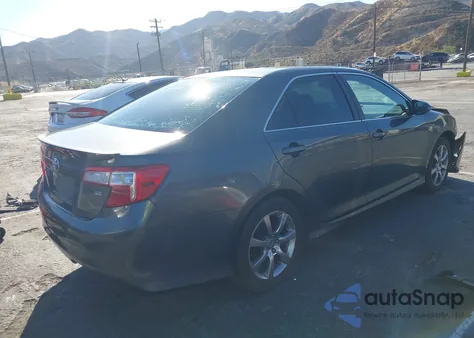 2012 Toyota Camry Se z USA, uszkodzony, nr VIN 4T1BF1FKXCU172535